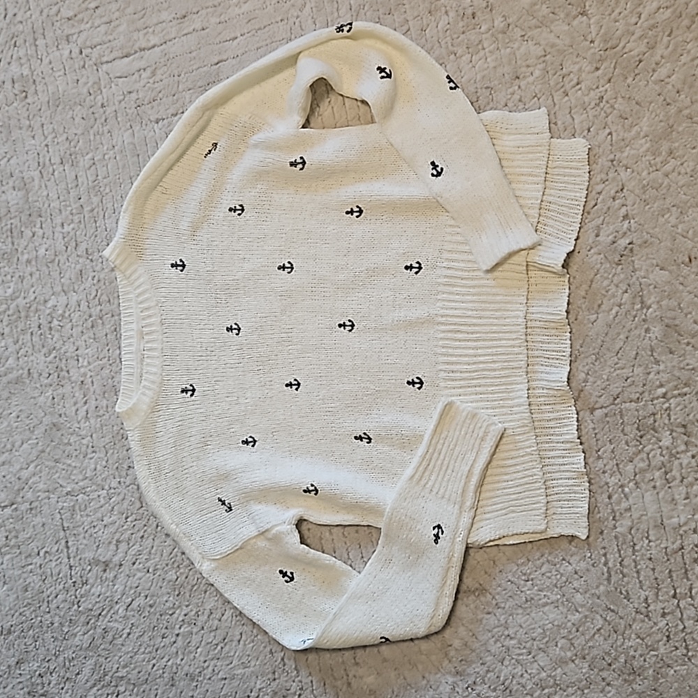 NWT women's sweater XS